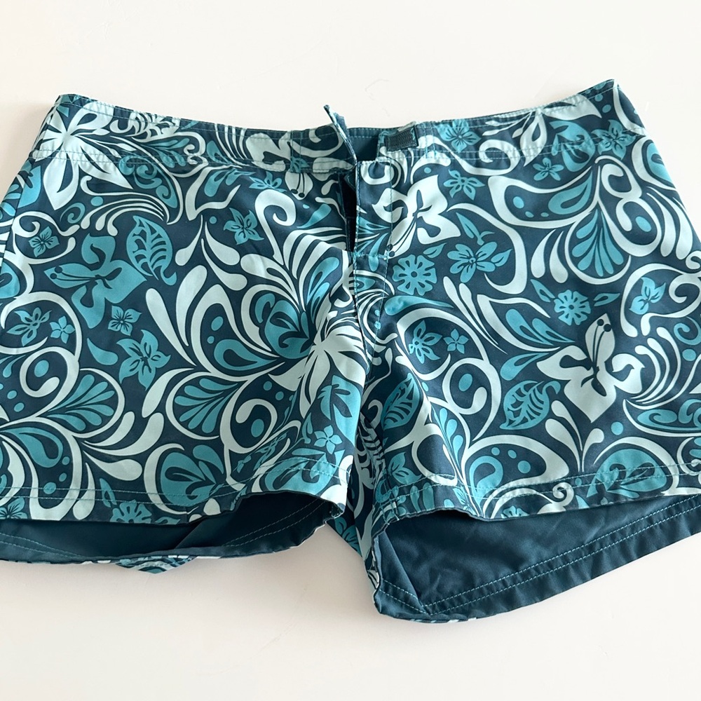 Crazy Train Blue Floral Women's Reversible Swim Shorts